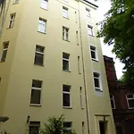 Lv & Am Luetzowplatz