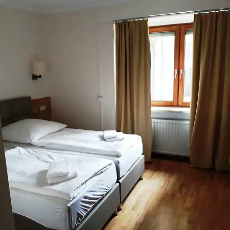 Lv & Am Luetzowplatz Apartman *